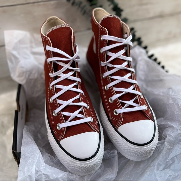 NEW Converse Womens Size 9 Chuck Taylor All Star Platform High Brick Red Shoe - Picture 2 of 9